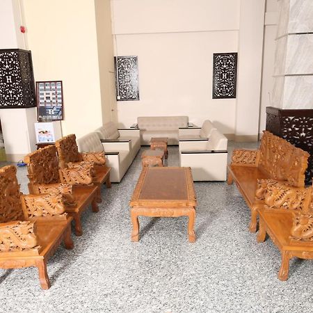 H Plus Hotel יאנגון מראה חיצוני תמונה